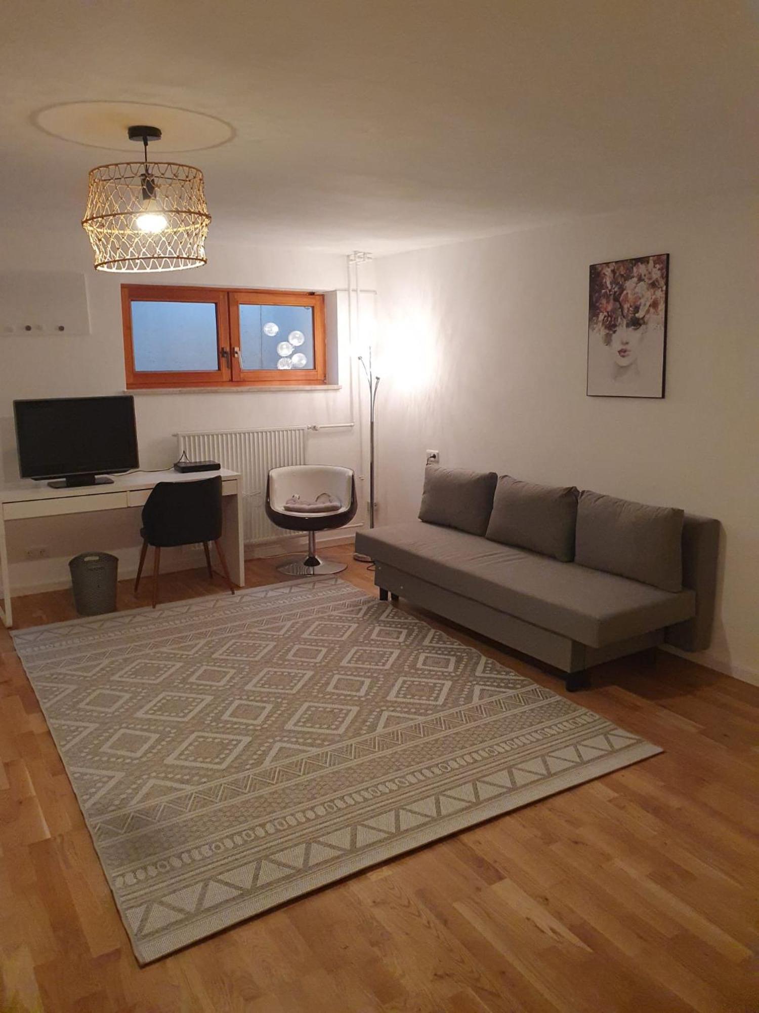 80m2 Garten-duplexwohnung In Altperlach * Munique