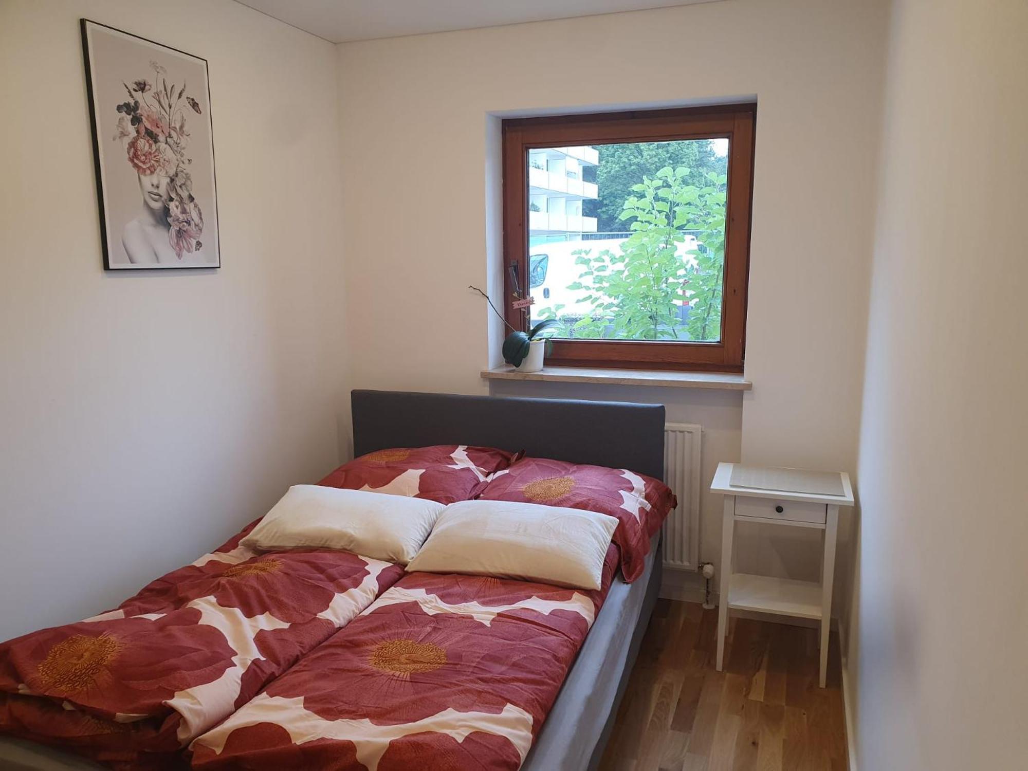 80m2 Garten-duplexwohnung In Altperlach * Munique