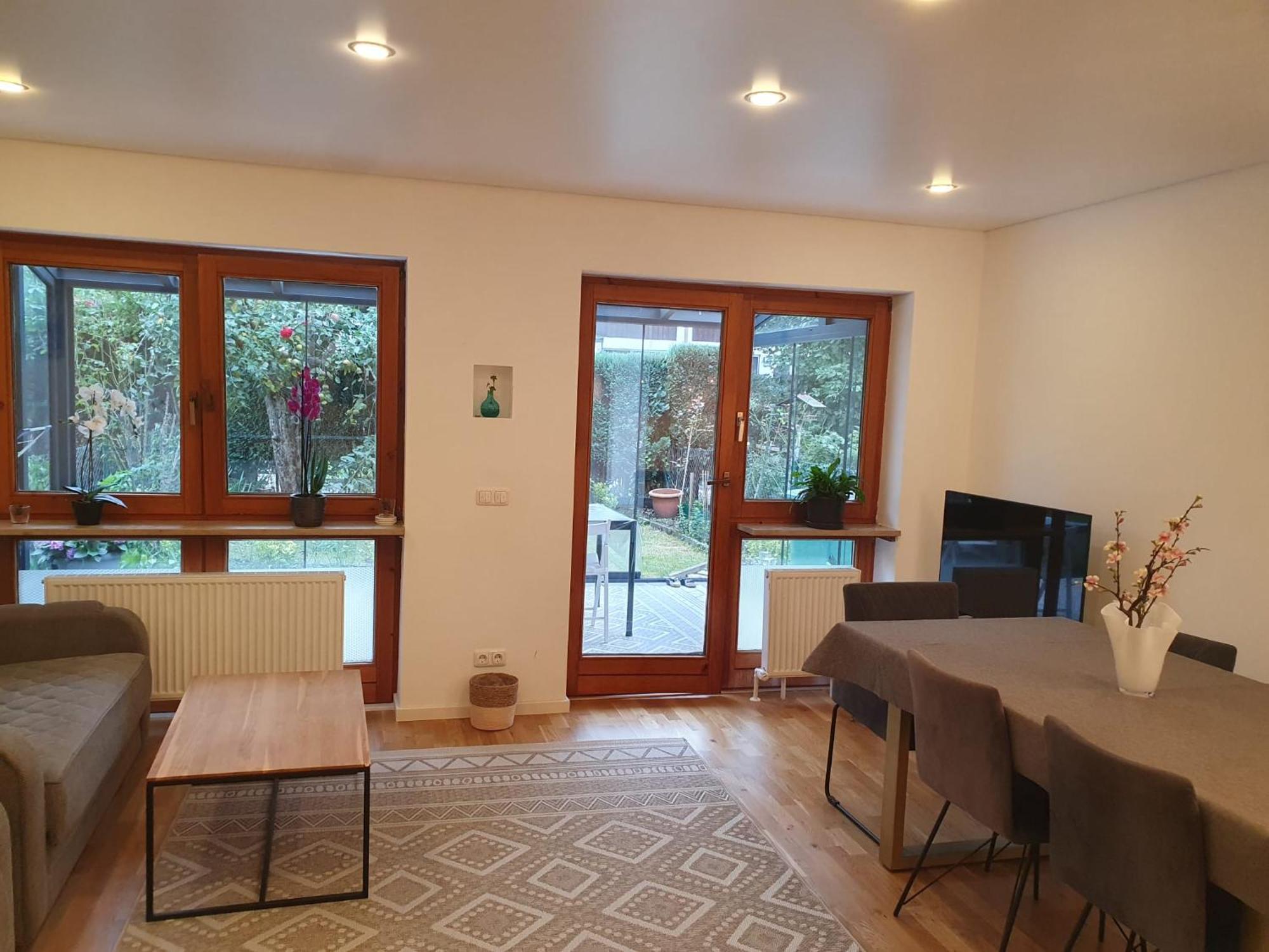 Apartamento 80m2 Garten-duplexwohnung In Altperlach *
